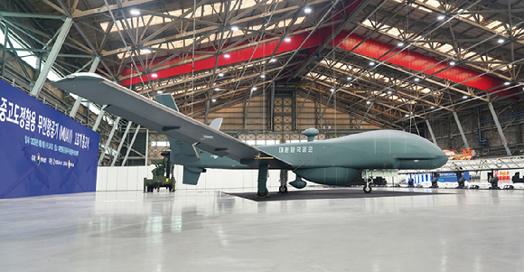 대한항공이 양산에 들어간 '중고도 정찰용 무인항공기(MUAV)' 1호기 [사진=대한항공]