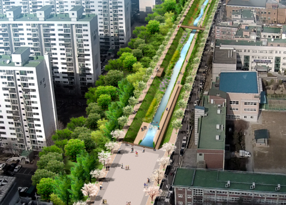 유정복 인천광역시장이 4일 부평구 굴포천 생태하천 복원 사업 현장에서 열린 물맞이 행사에서 제수변을 개방하고 있다. [사진=인천시]