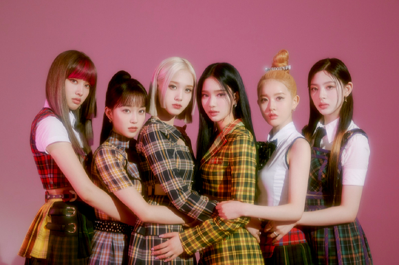 스테이씨 단체 이미지 [사진=하이업엔터테인먼트]