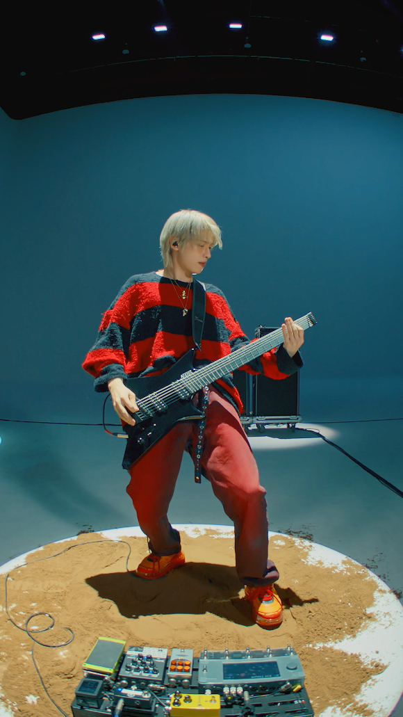 엑스디너리 히어로즈 오드, 가온 콘셉트 포토 [사진=JYP엔터테인먼트]