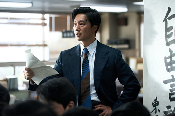 배우 유해진, 박해일, 이민호가 영화 '암살자(들)'에서 열연하고 있다. [사진=하이브미디어코프]