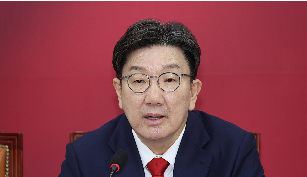 권성동 국민의힘 원내대표가 8일 서울 여의도 국회에서 열린 비상대책위원회의에서 발언하고 있다. [사진=연합뉴스]
