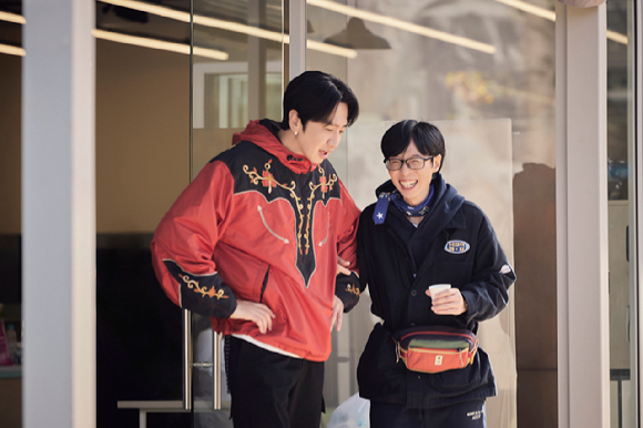 '유재석캠프' 유재석, 이광수, 변우석, 지예은 [사진=넷플릭스]