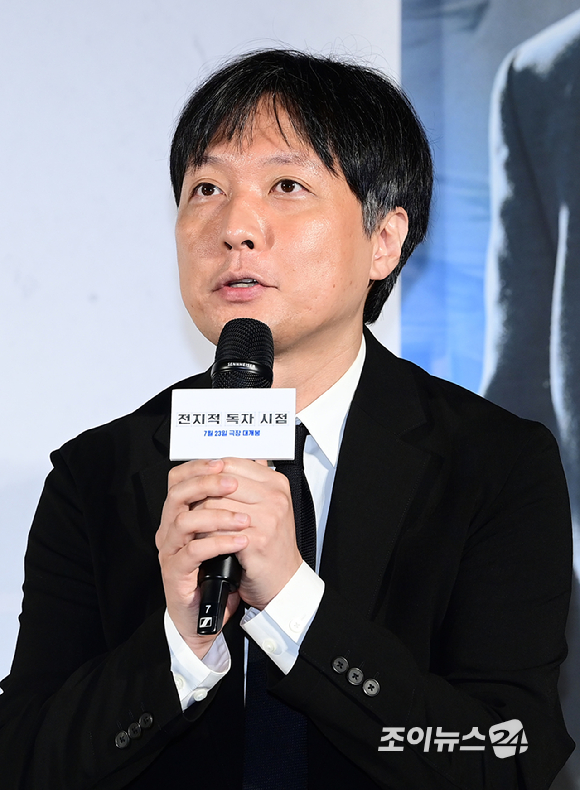 (왼쪽부터) 신승호-이민호-나나-김병우 감독-채수빈-안효섭이 17일 오전 서울 광진구 자양동 롯데시네마 건대입구점에서 열린 영화 '전지적 독자 시점' 제작보고회에 참석하고 있다. [사진=정소희 기자]