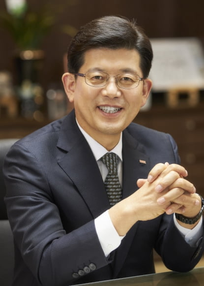 빈대인 BNK금융그룹 회장 [사진=BNK금융그룹]