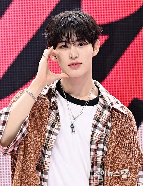 [포토] 킥플립 민제, 위플립 사로잡는 외모