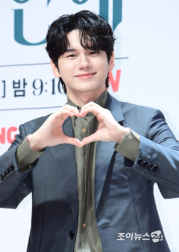 배우 옹성우가 14일 오후&nbsp;서울 강남구 논현동 엘리에나 호텔에서 열린 tvN '오싹한 연애' 제작발표회에 참석하고 있다. [사진=정소희 기자]
