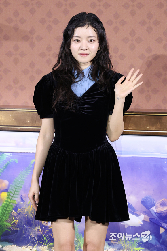 배우 고아성이 12일 오전 서울 강남구 삼성동 메가박스 코엑스점에서 열린 넷플릭스 영화 '파반느'(감독 이종필) 제작보고회에 참석하고 있다. [사진=문수지 기자]