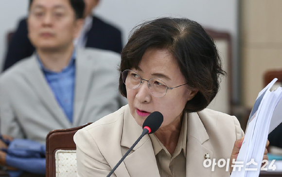 육군 한 신병이 렌터카에 개인화기인 K-2 소총을 두고 내리는 사고가 발생했다. 본 기사와 무관한 이미지. [사진=픽사베이@ hasan-cilingir]