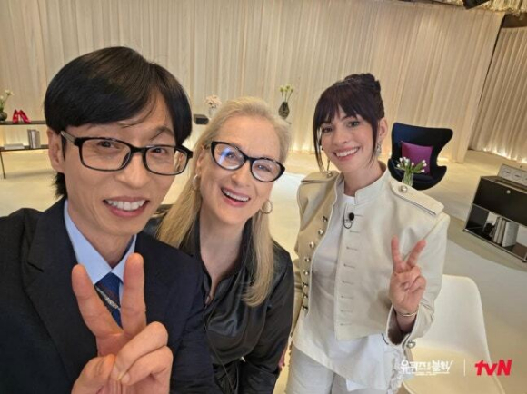 유재석 메릴 스트립 앤 해서웨이 [사진=유퀴즈 SNS]