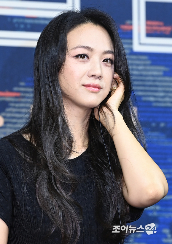 배우 탕웨이가 2일 오전 서울 JW메리어트 동대문 스퀘어에서 열린 영화 '헤어질 결심'(감독 박찬욱) 제작보고회에 참석하고 있다. [사진=정소희 기자]