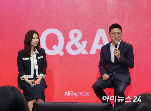 알리익스프레스가 '5만 원 룩북'이라는 주제로 타오바오 컬렉션 의류들을 활용해 패션쇼를 열고 다양한 스타일을 선보였다. [사진=구서윤 기자]