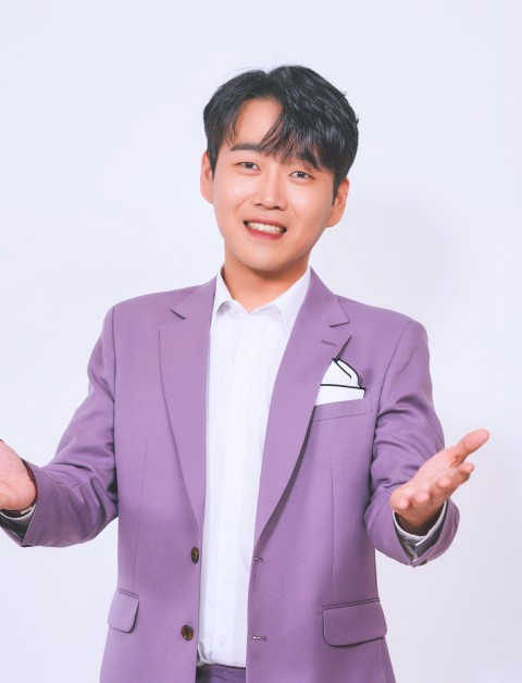 가수 황영웅 이미지 [사진=더 우리엔터테인먼트]