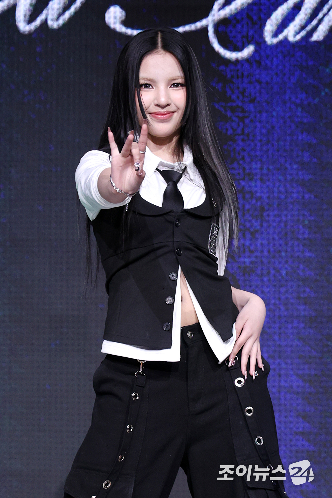 그룹 초코2(ChoCo2) 안판이 24일 오후 서울 마포구 상암동 쇼킹케이팝센터에서 열린 초코엔터테인먼트 첫 패밀리 앨범 '초코 라 파밀리아(ChoCo La Familia)' 발매 기념 쇼케이스에 참석해 포즈를 취하고 있다. [사진=문수지 기자]