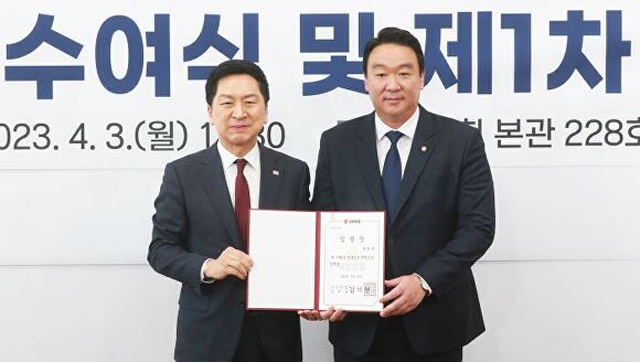 3일 정희용 의원이 김기현 당 대표(오른쪽부터)와 함께 기념촬영을 하고 있다. [사진=정희용 의원실]