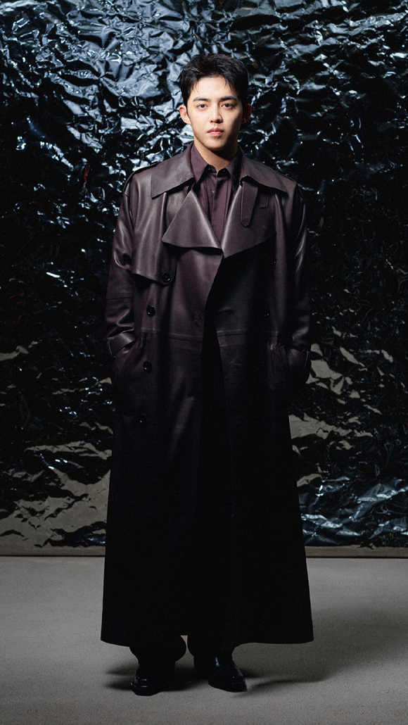 세븐틴 에스쿱스가 이탈리아 밀라노에서 개최된 보스(BOSS) 2026 봄/여름 패션쇼 런웨이에 올랐다. [사진=BOSS]