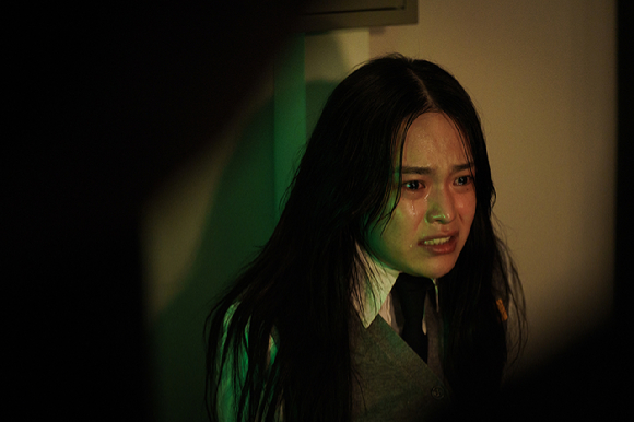 배우 최주은이 넷플릭스 시리즈 '기리고'에서 열연하고 있다. [사진=넷플릭스]