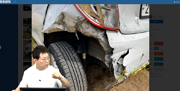 교통사고 전문가 한문철 변호사가 지난 9일 자신의 유튜브 채널 '한문철TV'에서 음주운전 차량이 일으킨 전복사고를 진단하고 있다. [사진=유튜브 '한문철TV']