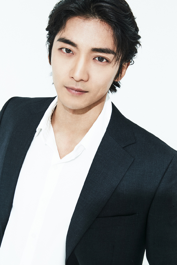 황희 프로필. [사진=써패스이엔티]