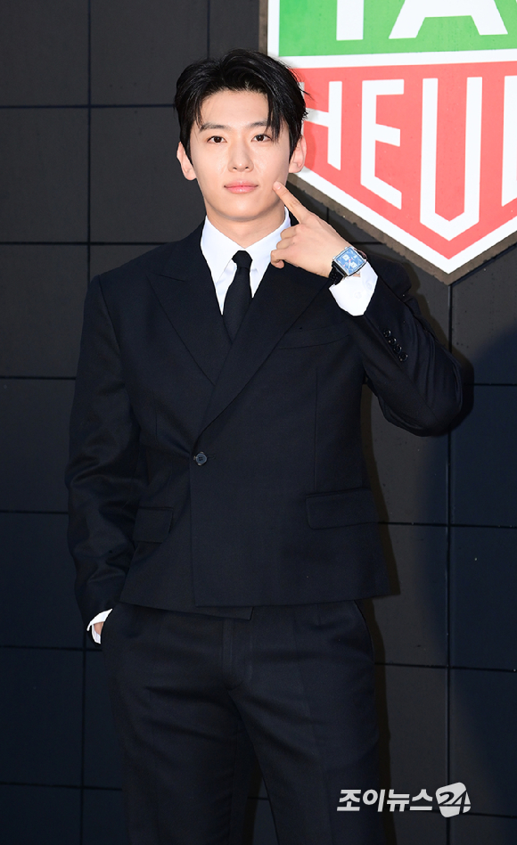 방송인 덱스가 25일 오후 서울 마포구 문화비축기지에서 열린 태그호이어 갈라 디너 이벤트 기념 행사에 참석하고 있다. [사진=정소희 기자]