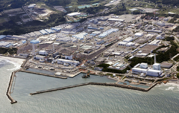 하늘에서 본 후쿠시마 제1 원자력발전소. [사진=뉴시스]