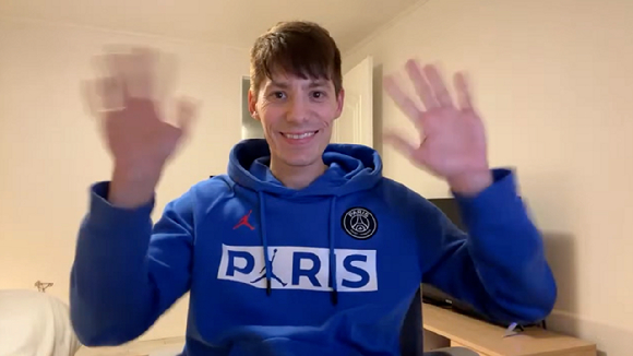 프랑스 출신 방송인 파비앙이 지난 2일 자신의 유튜브 채널을 통해 이강인(파리 생제르맹) 하극상 논란 당시 '평소 이강인을 공개 응원해 왔다'는 이유로 악플을 받은 심경을 밝혔다. [사진=유튜브 채널 '파비생제르망']