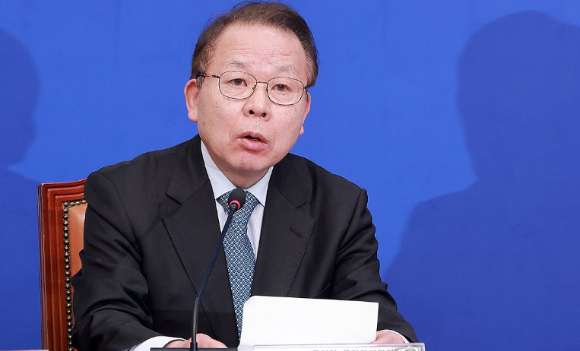 김이수 더불어민주당 공천관리위원장 [사진=연합뉴스]