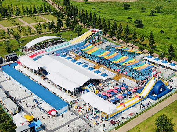 구미시가 오는 20일부터 8월 18일까지 낙동강 체육공원 내에 야외 물놀이장을 개장해 시민들에게 선보인다 [사진=구미시청]