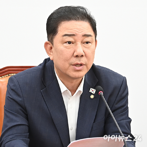 김병기 더불어민주당 원내대표가 지난 7일 국회에서 열린 원내대책회의에서 발언하고 있다. [사진=곽영래 기자]