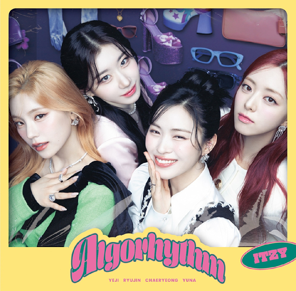 ITZY 일본 싱글 3집 'Algorhythm' 재킷 커버 [사진=JYP엔터테인먼트]