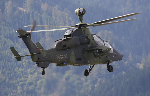 경기도 가평에서 군 헬기가 추락하는 사고가 발생해 탑승자 2명이 심정지 상태에 빠졌다. 본 기사와 무관한 이미지. [사진=픽사베이@onkelglocke]