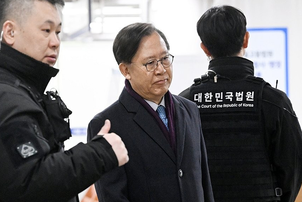 양승태 전 대법원장이 30일 서울 서초구 서울고등법원에서 열린 '사법농단 혐의' 2심 선고 공판에서 징역 6개월에 집행유예 1년을 선고 받은 후 법원 청사를 나서고 있다. 2026.1.30 [공동취재] [사진=연합뉴스]