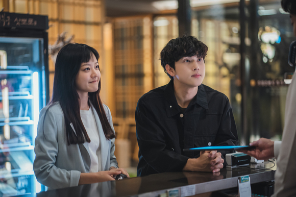 '트레이서' 포스터 [사진=웨이브]