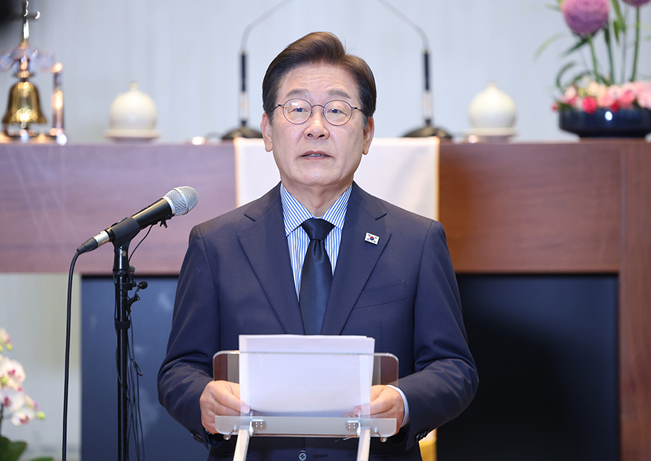 더불어민주당 이재명 대선 후보가 2일 경기 성남시 수정구 성남주민교회에서 기자회견을 하고 있다. 2025.6.2 [사진=연합뉴스]