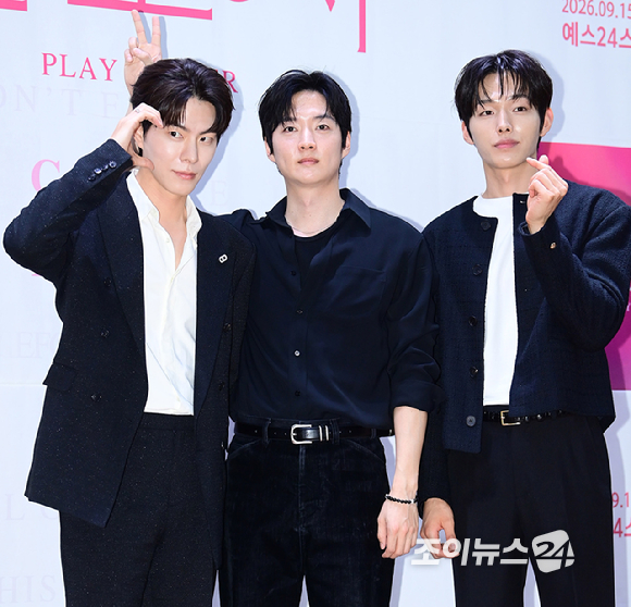 배우 홍종현-강영석-이도윤이 2일 오후 서울 종로구 대학로 이음아트홀에서 열린 연극 '클로저' 제작 발표회에 참석하고 있다. [사진=정소희 기자]