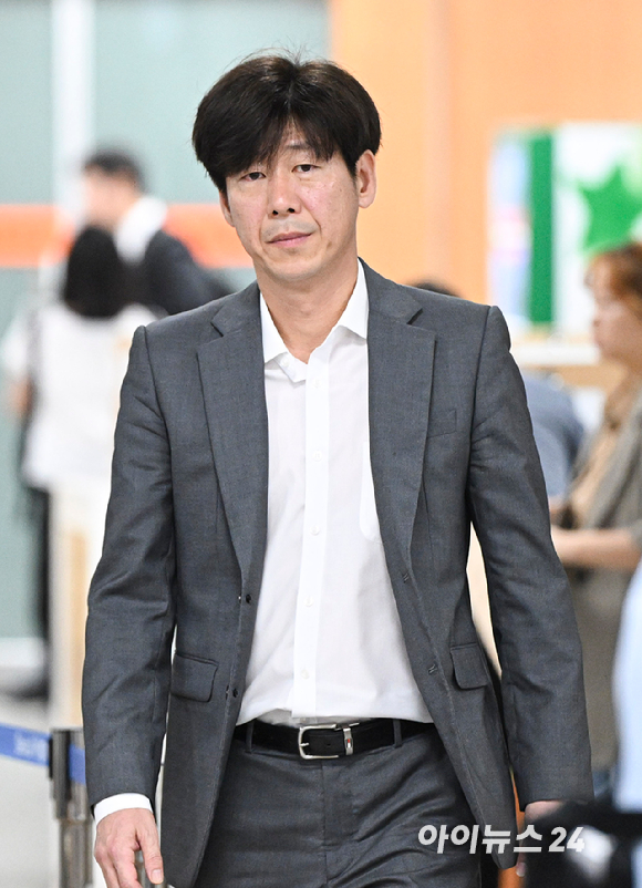 남욱 변호사가 15일 서울 서초구 서울고등법원에서 열린 대장동 개발 의혹 관련 공판에 출석하고 있다. [사진=사진공동취재단]