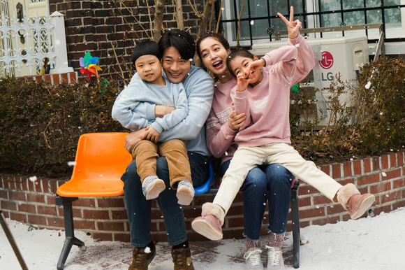 '스위치'가 새해 첫 한국 영화로 관객들을 만난다. [사진=롯데엔터테인먼트]