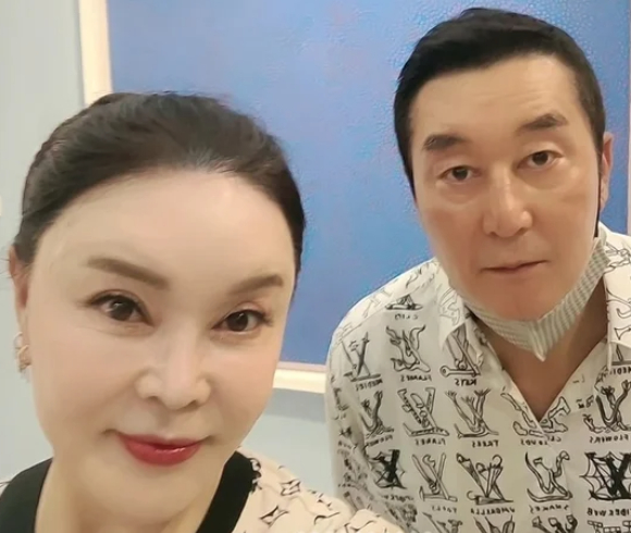 배우 최란과 전 농구선수 이충희 부부가 아파트 매도로 엄청난 시세 차익을 거둔 것으로 전해졌다. 사진은 최란 부부. [사진=최란 인스타그램]