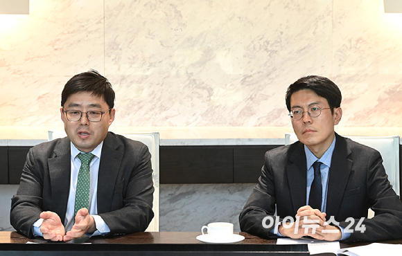 김앤장 법률사무소 방성현, 노태영 변호사가 5일 서울 종로구 김앤장 법률사무소에서 아이뉴스24와 인터뷰를 하고 있다. [사진=곽영래 기자]