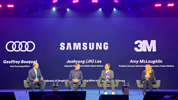 삼성D &quot;OLED, 자율주행차 디지털 플랫폼 될 것&quot;