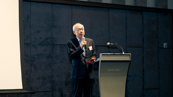 SK하이닉스 최고경영진과 협력사 대표들이 20일 서울 광진구 그랜드 워커힐에서 열린 '2026년 동반성장협의회 정기총회'를 마치고 기념사진을 찍고 있다. [사진=SK하이닉스]