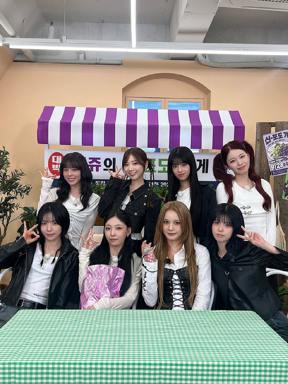 니쥬 단체 이미지 [사진=JYP엔터테인먼트]