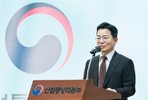 박성택 산업통상부 전(前) 제1차관이 지난 6월 11일 정부세종청사에서 열린 이임식에서 발언하고 있다. 2025.6.11 [사진=산업통상부]