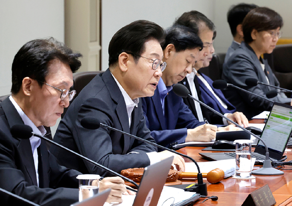 이재명 대통령이 22일 서울 용산 대통령실 청사에서 열린 국무회의를 주재하고 있다. 2025.7.22 [사진=연합뉴스]