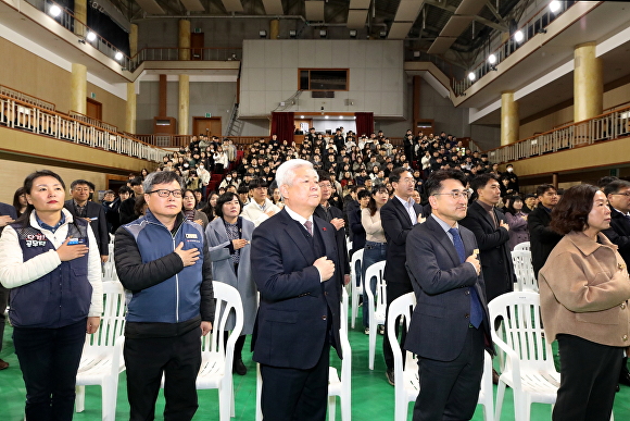 무주군이 신년 사무식을 갖고 있다. [사진=무주군 ]