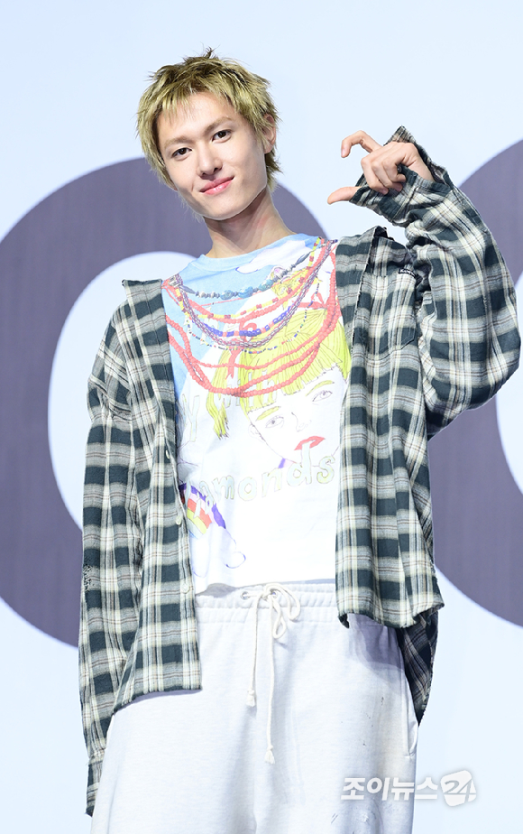 그룹 코르티스가 18일 오후 서울 용산구 블루스퀘어에서 열린 코르티스(CORTIS) 데뷔 쇼케이스 '컬러 아웃사이드 더 라인스'(COLOR OUTSIDE THE LINES)에 참석하고 있다. [사진=정소희 기자]