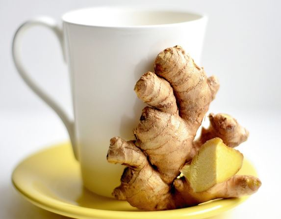 감기 등 질병에 걸리면 대부분의 사람은 두통, 발열, 오한 등과 함께 목에 극심한 통증이 느껴지는 '인후통'을 겪게 된다. [사진=픽사베이]