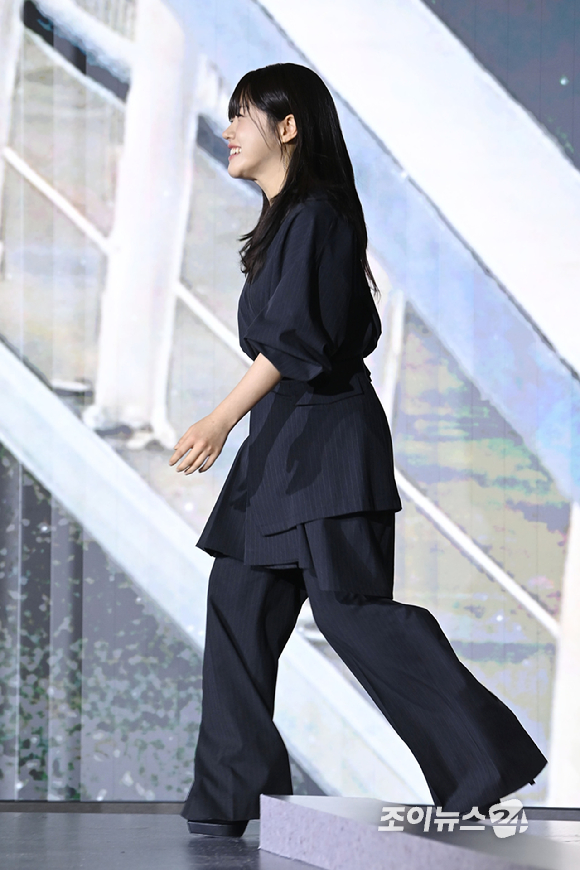 배우 김향기가 22일 오전 서울 강남구 삼성동 웨스틴 서울 파르나스에서 열린 넷플릭스 시리즈 '캐셔로' 제작발표회에 참석해 포즈를 취하고 있다. [사진=문수지 기자]