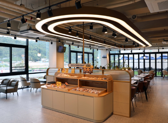 스타벅스 리버사이드대성리DT점. [사진=스타벅스]