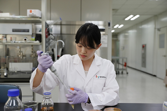 hy가 '프리바이오틱 복합 추출물' 장(腸) 염증 완화 효과를 확인했다. [사진=hy]